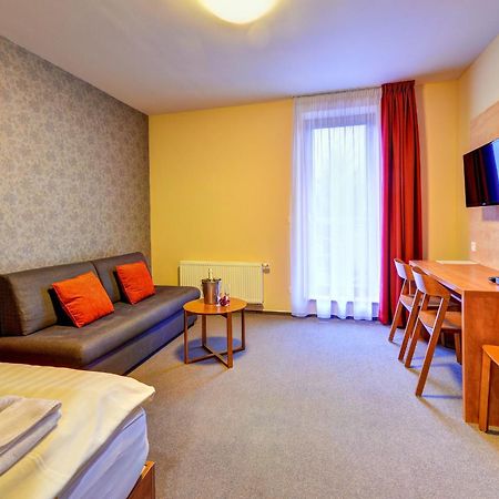 Hotel Toc Lipová-lázně Eksteriør billede