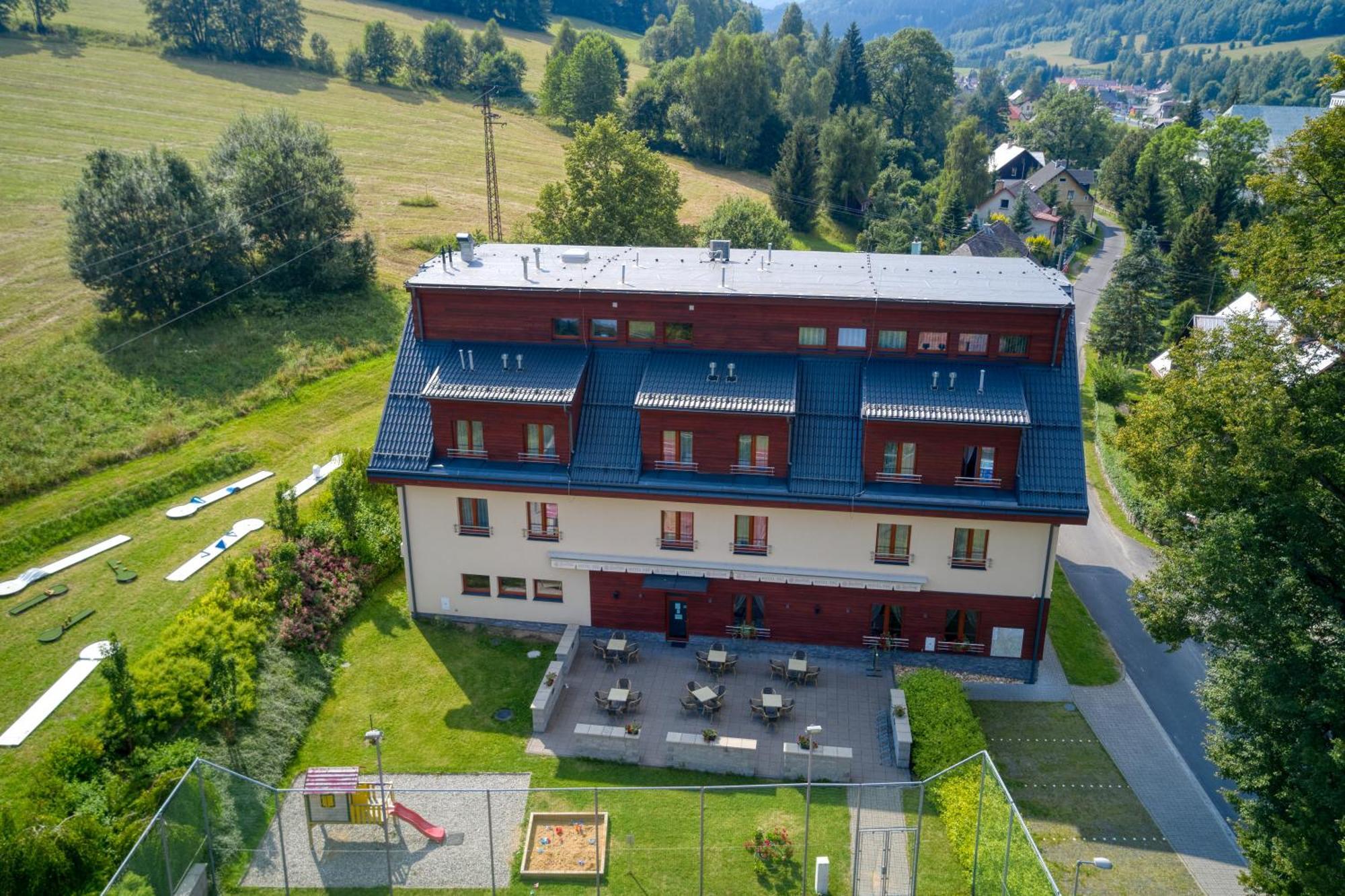 Hotel Toc Lipová-lázně Eksteriør billede
