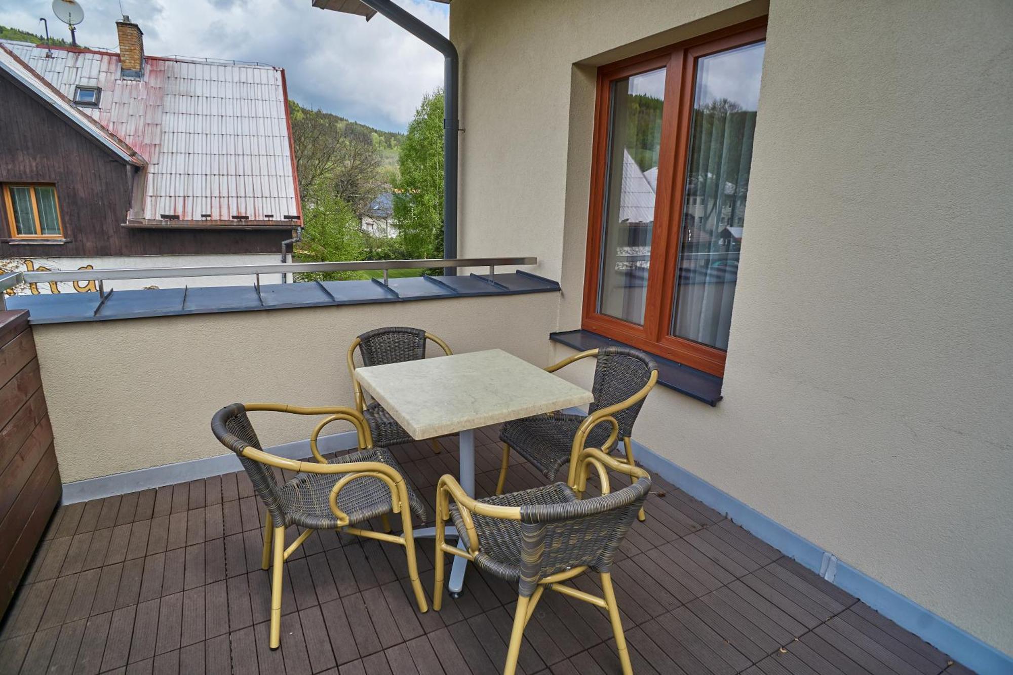 Hotel Toc Lipová-lázně Eksteriør billede